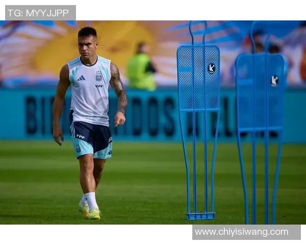 阿根廷足球教练的战术智慧与球队建设之道探讨